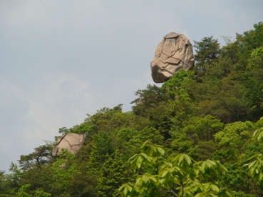 テングの岩